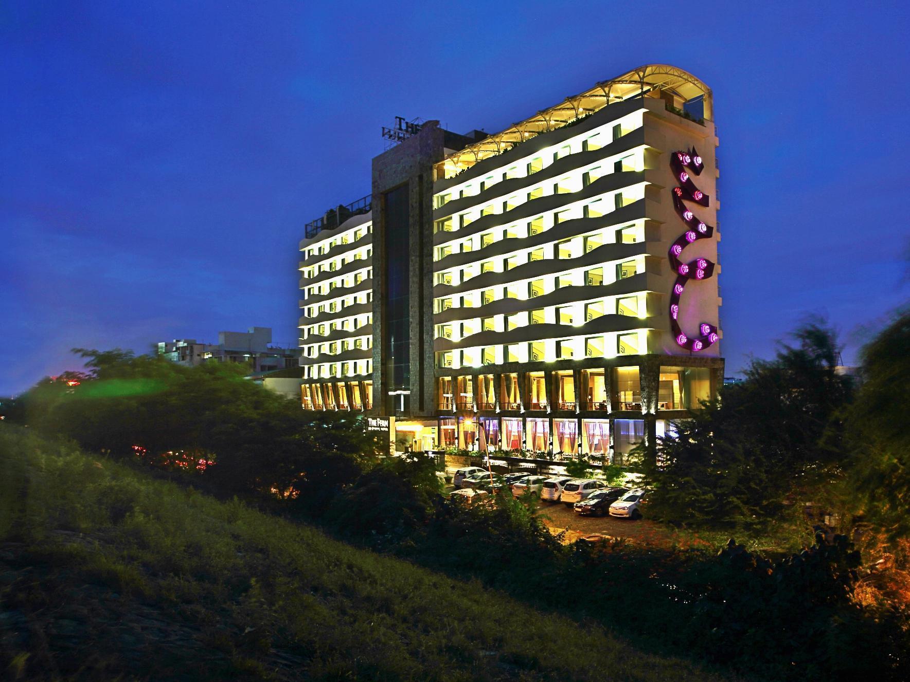 Fortune Select Sg Highway, Ahmedabad - Member Itc'S Hotel Group Exterior photo
